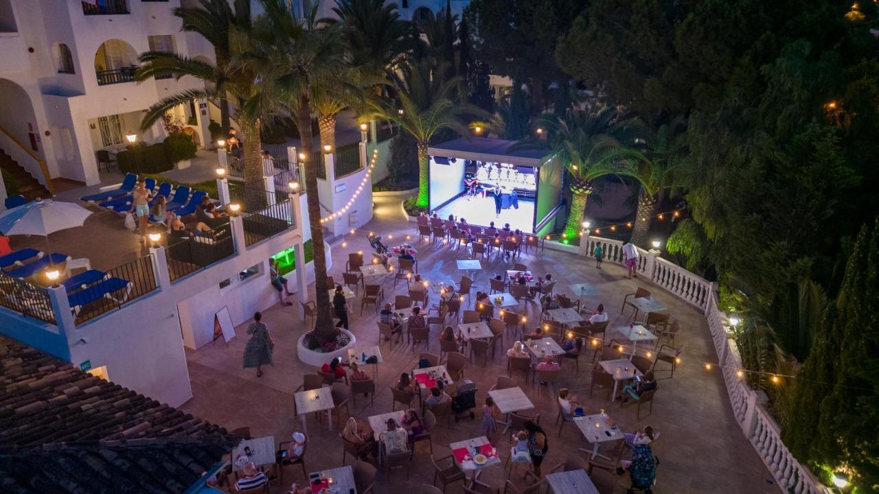 Aparthotel Holiday Center Santa Ponsa Dış mekan fotoğraf