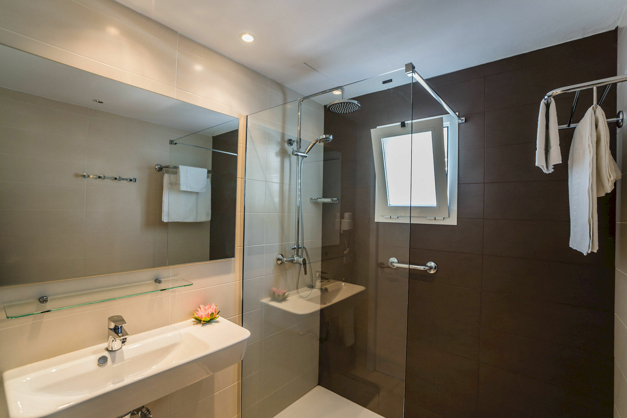 Aparthotel Holiday Center Santa Ponsa Dış mekan fotoğraf